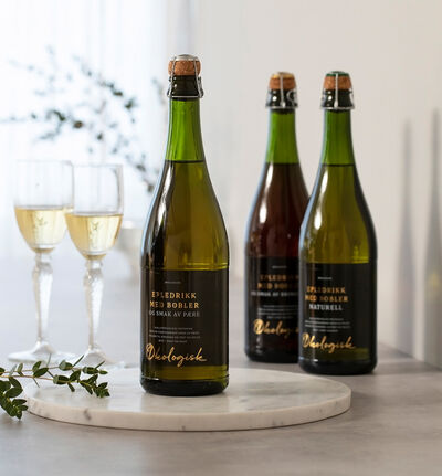 Epledrikk med bobler pæresmak Epledrikk med bobler pæresmak